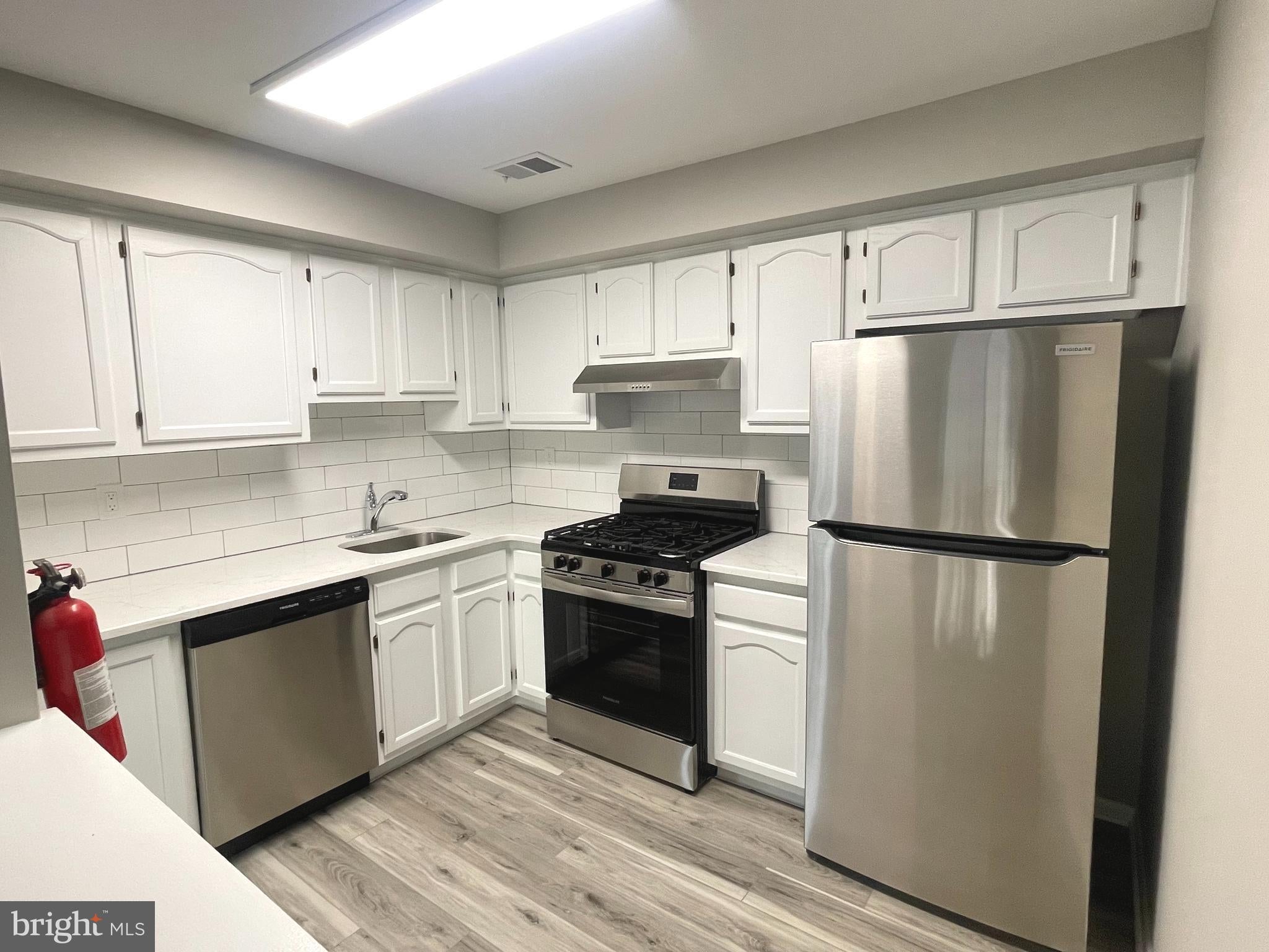 205 SALEM COURT 10