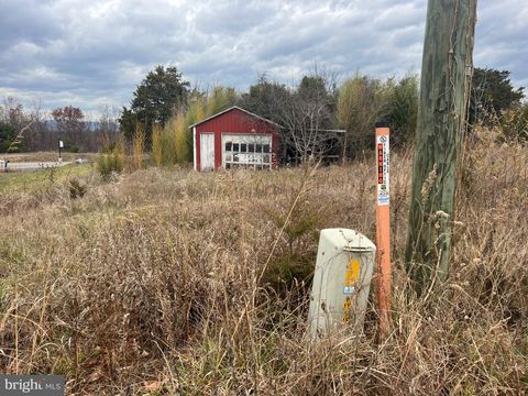 158 EASTERN DRIVE MOOREFIELD WV 26836