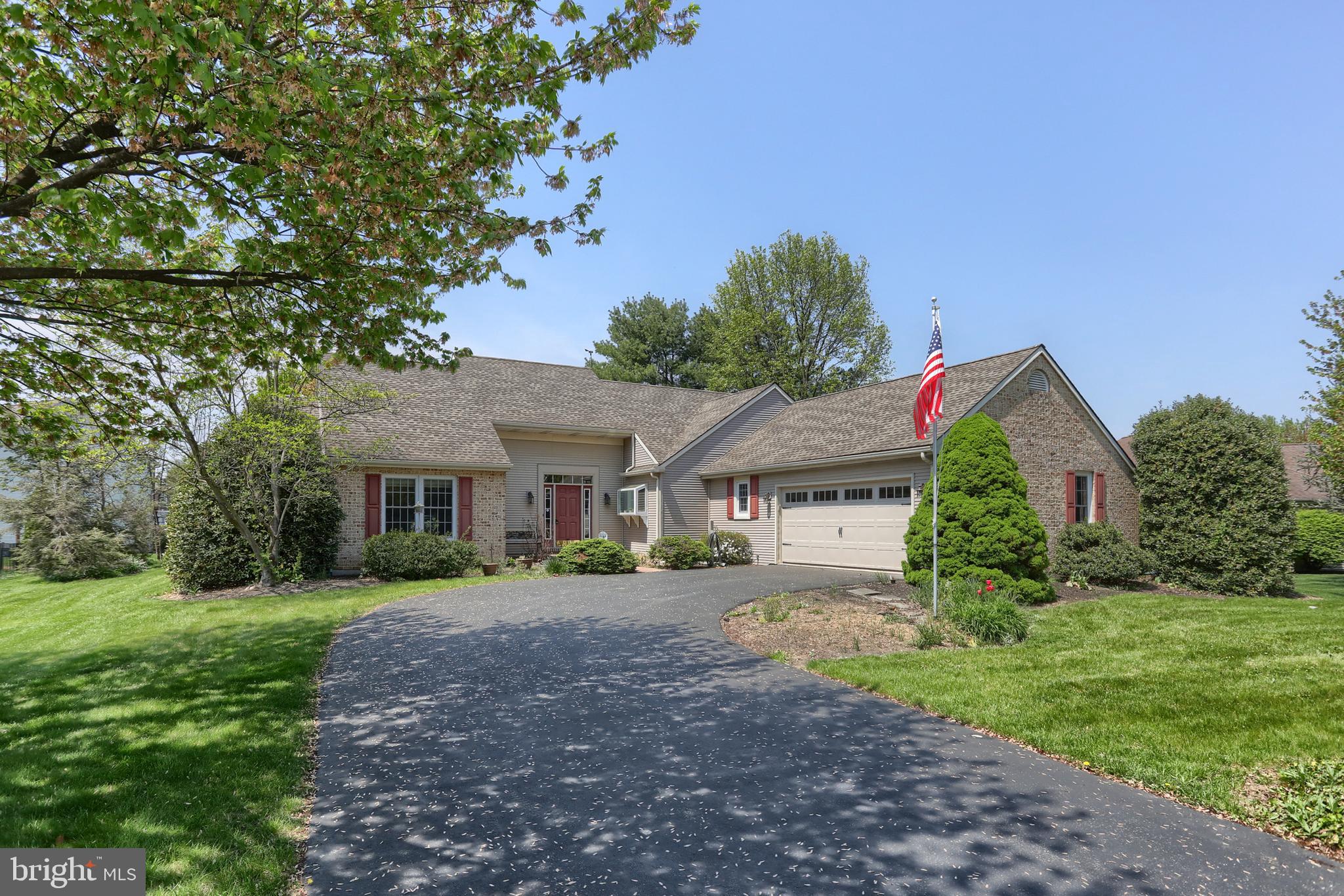 5 STONE HEDGE DRIVE