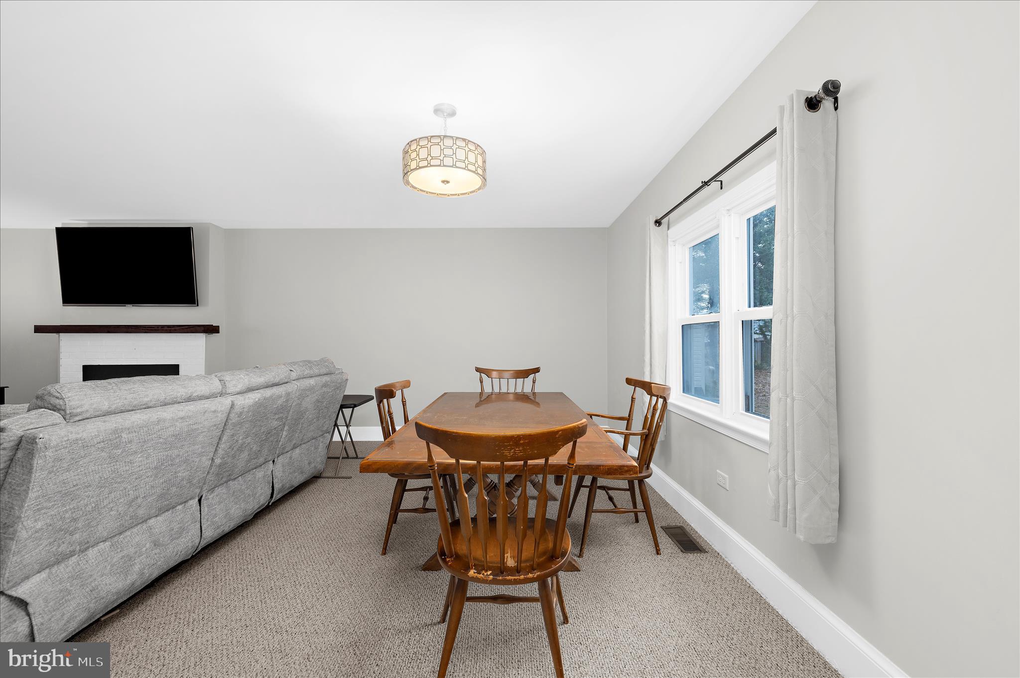 CENTREVILLE HEIGHTS - Residential