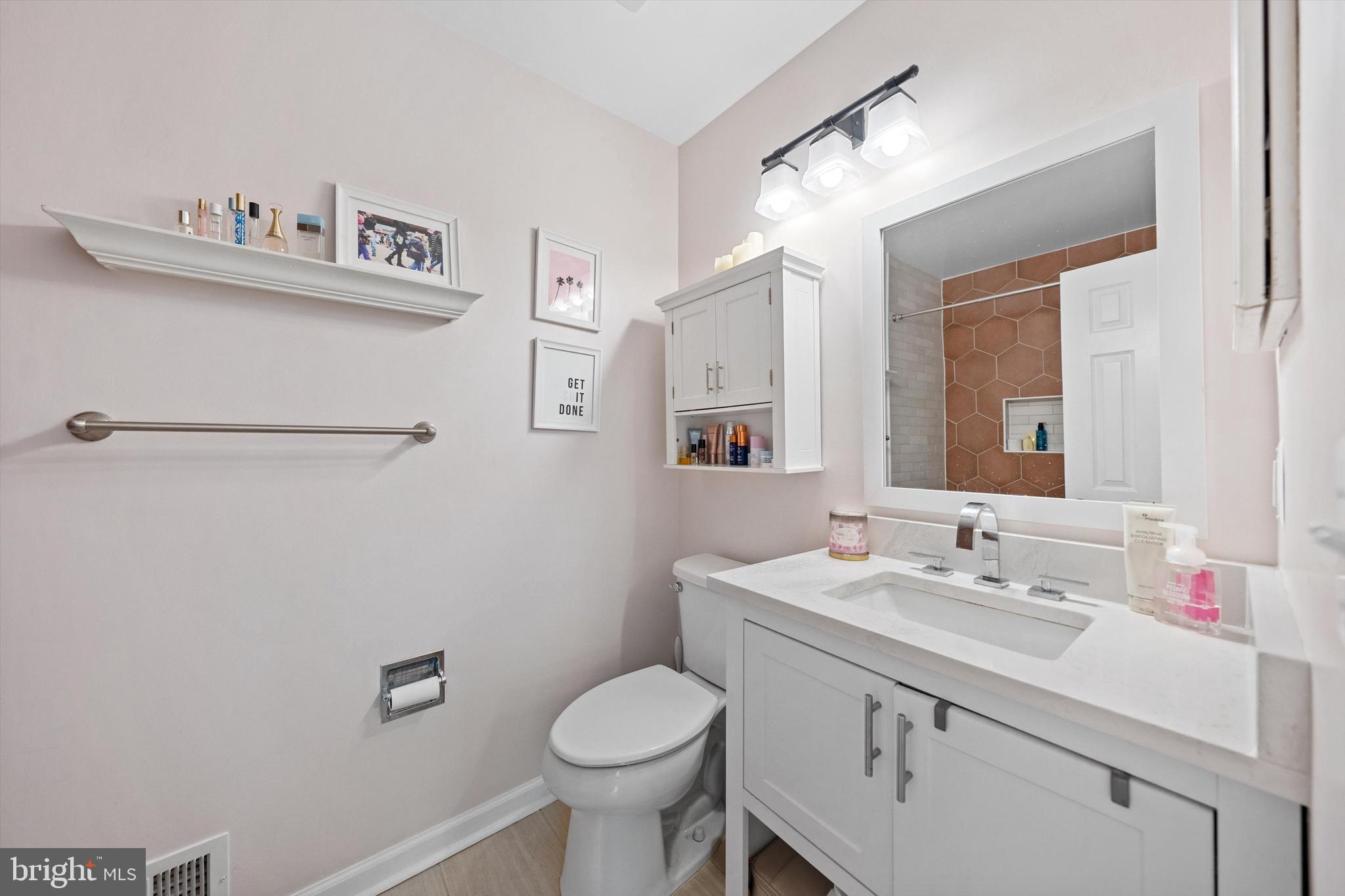 SOUTH KINGS STATION - Residential