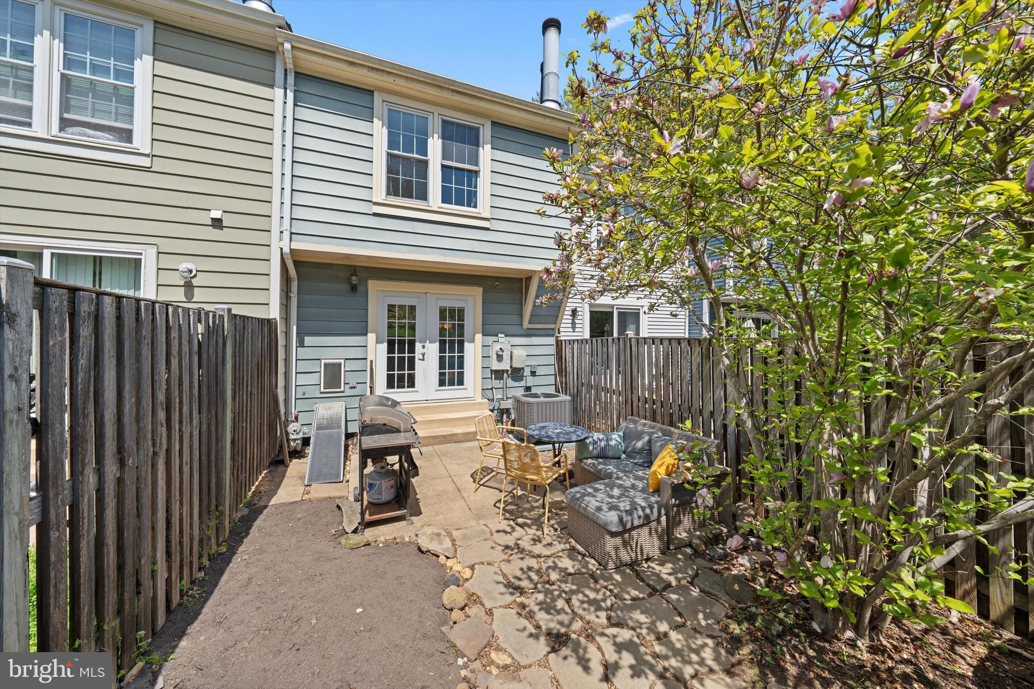 SOUTH KINGS STATION - Residential