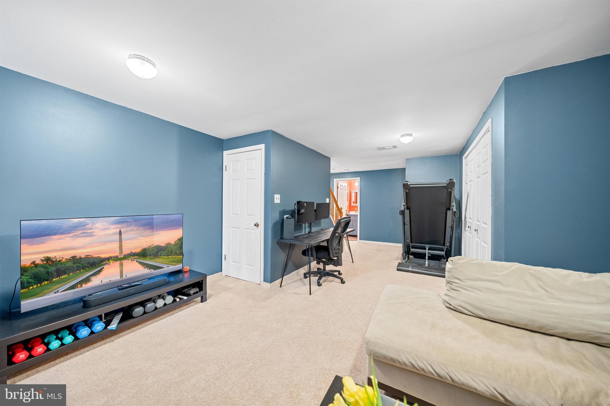 SOUTH KINGS STATION - Residential