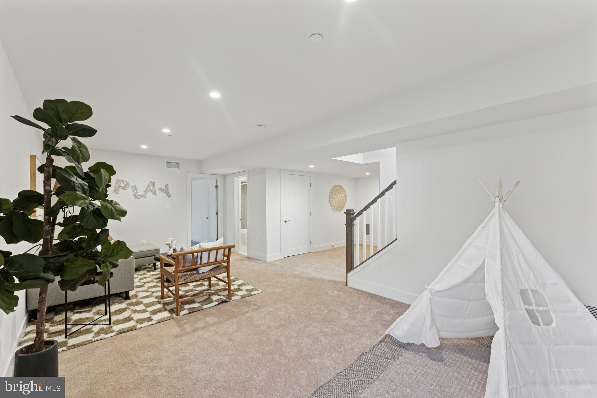 SABRINA PARK - Residential