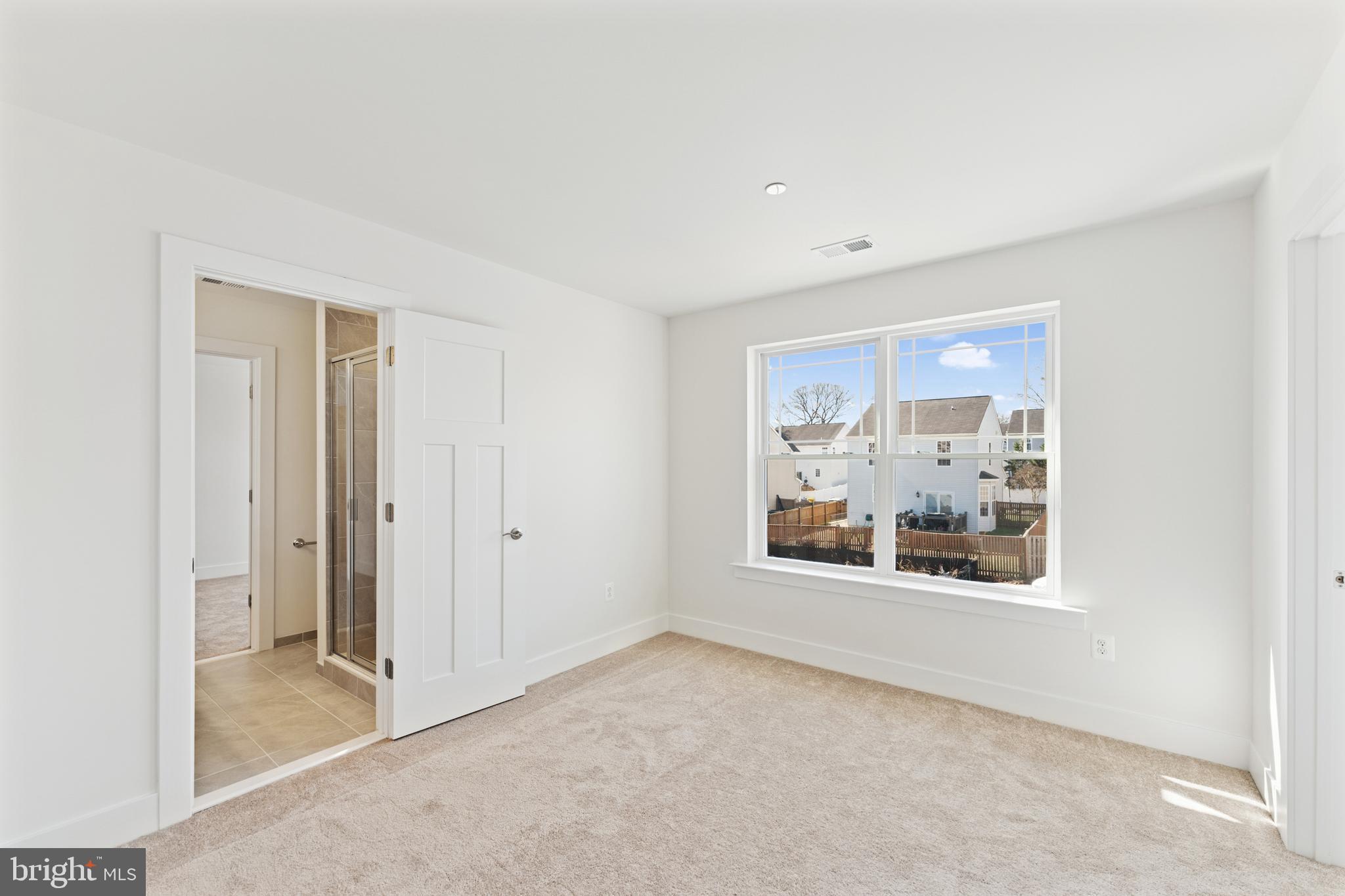 SABRINA PARK - Residential