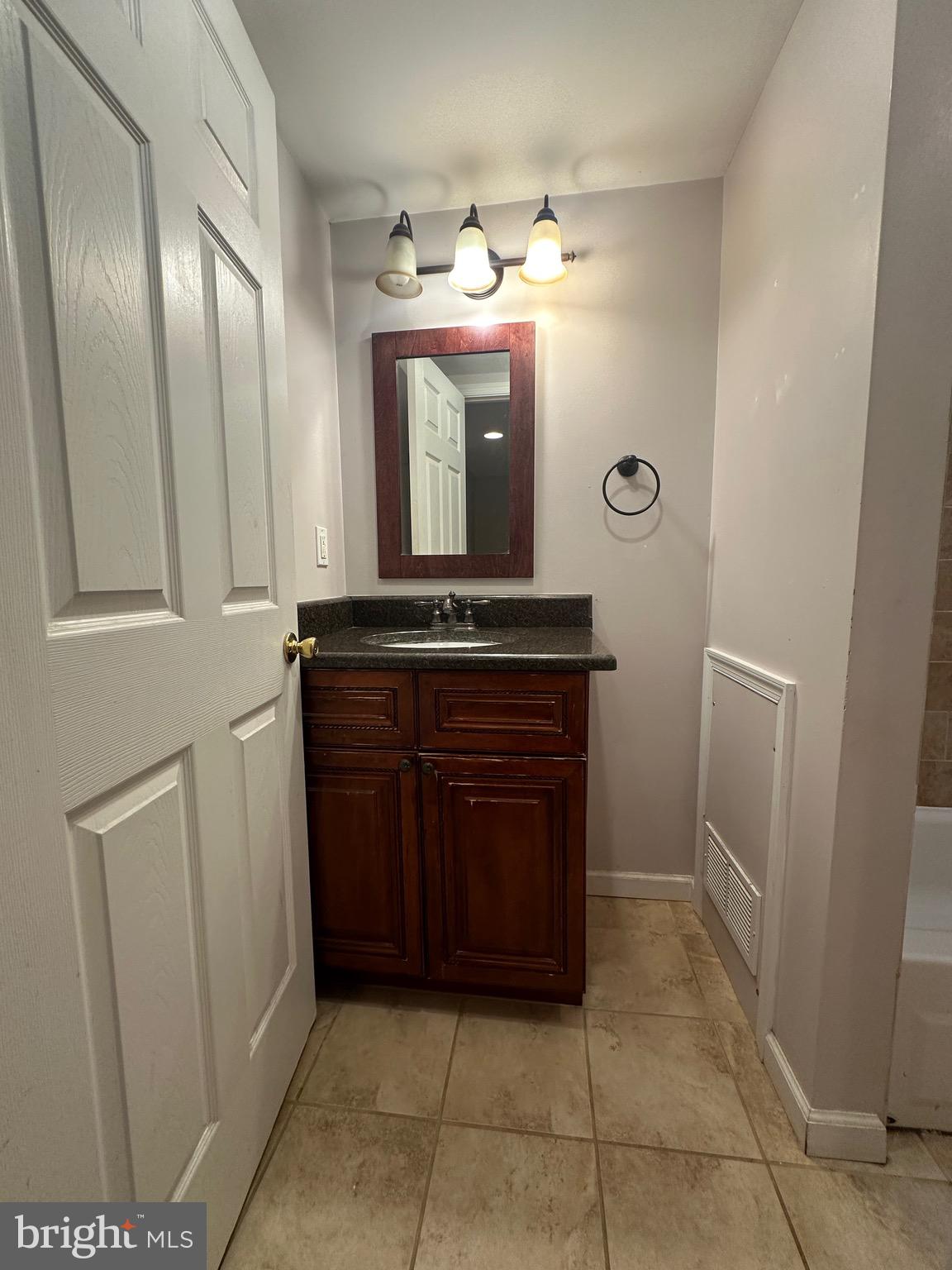 ART MUSEUM AREA - Residential