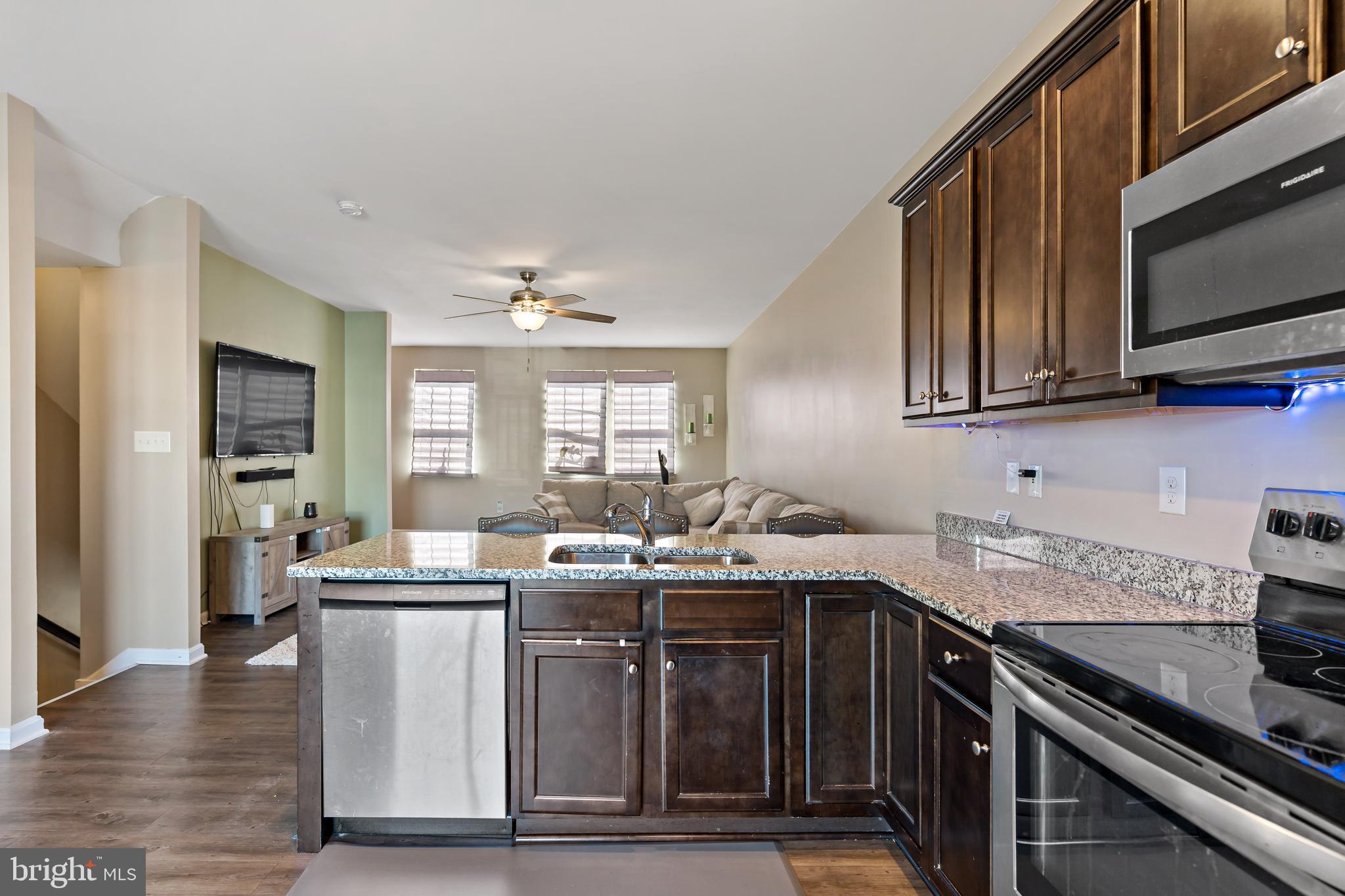 BERKELEY RIDGE - Residential