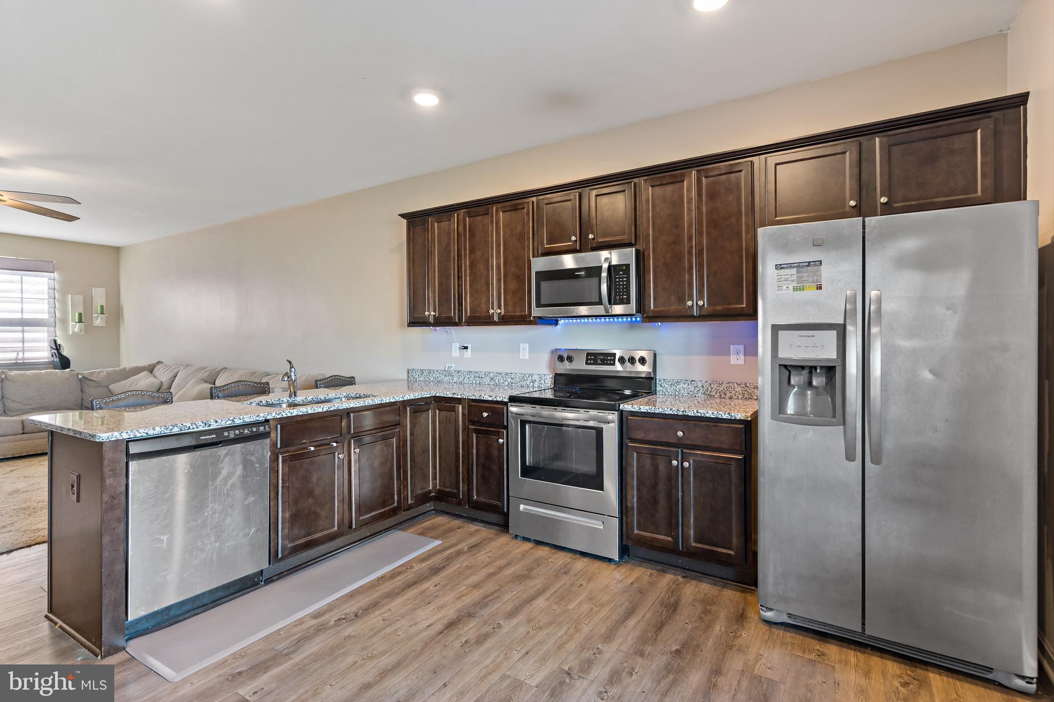 BERKELEY RIDGE - Residential