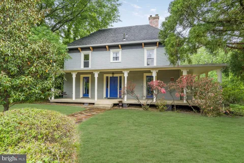 4901 40th Place, Hyattsville, MD MLS: MDPG2151614