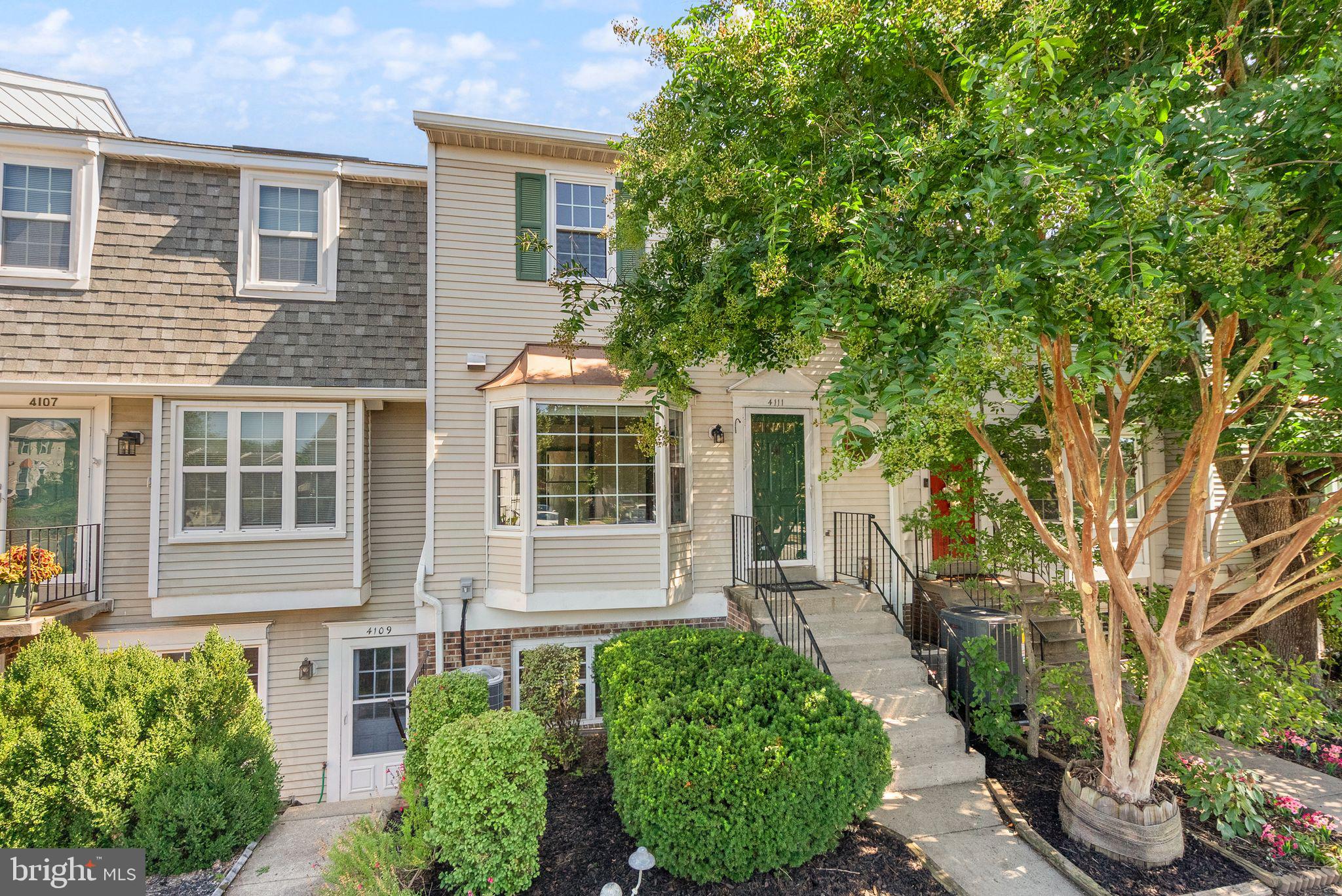 4111 PLACID LAKE COURT W 62E