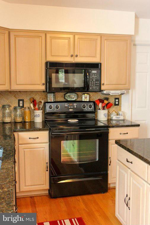 PINE RIDGE - Residential