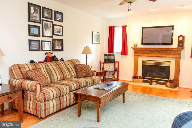 PINE RIDGE - Residential