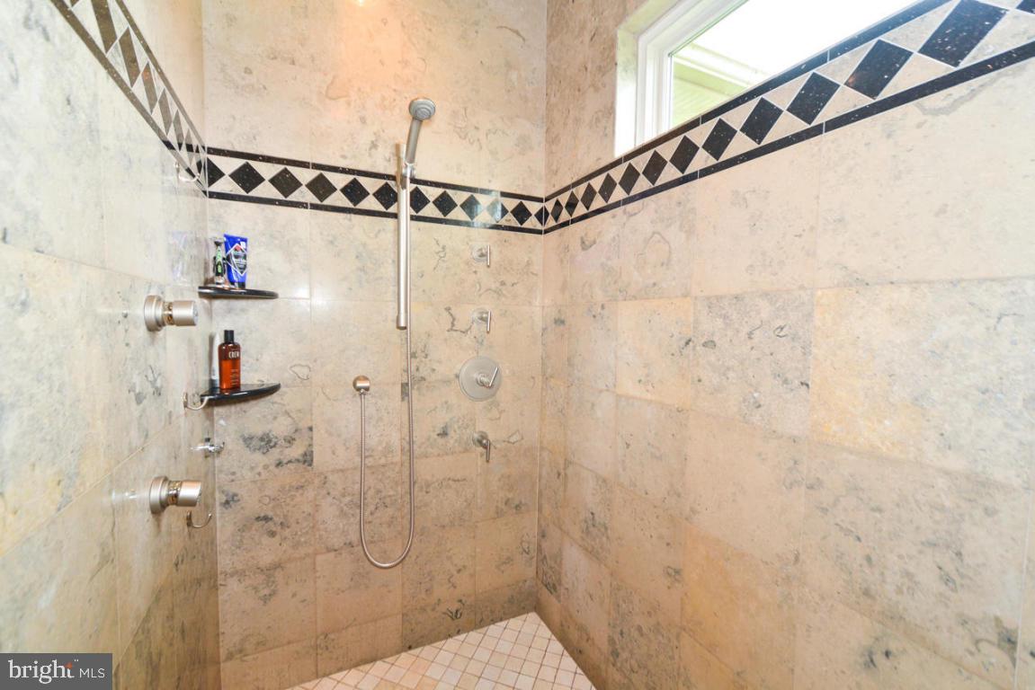 BENT CREEK - Residential