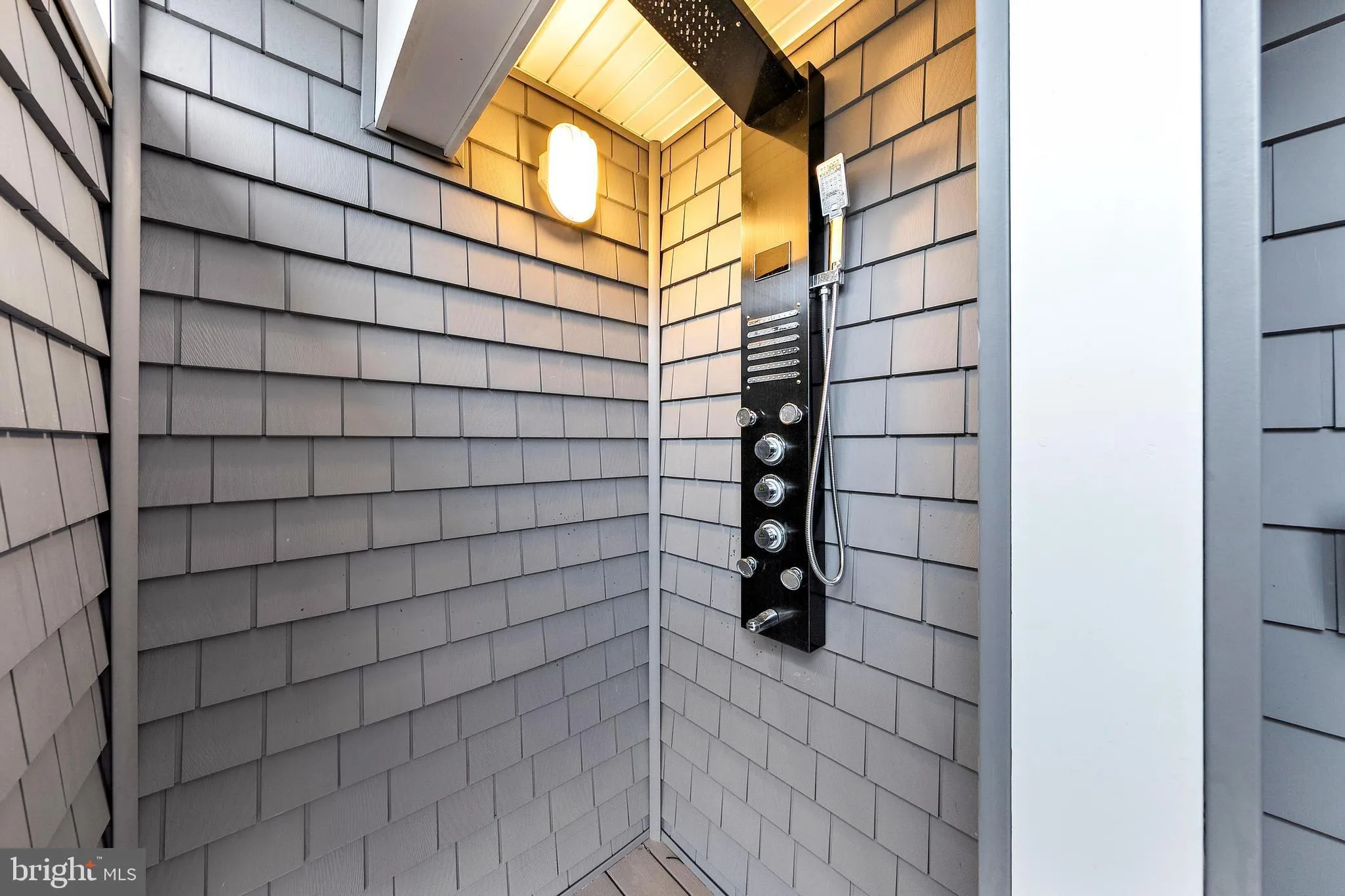 Long Beach Township, New Jersey 08008, United States, 7 Bedrooms Bedrooms, ,5 BathroomsBathrooms,Residential,Active,69941