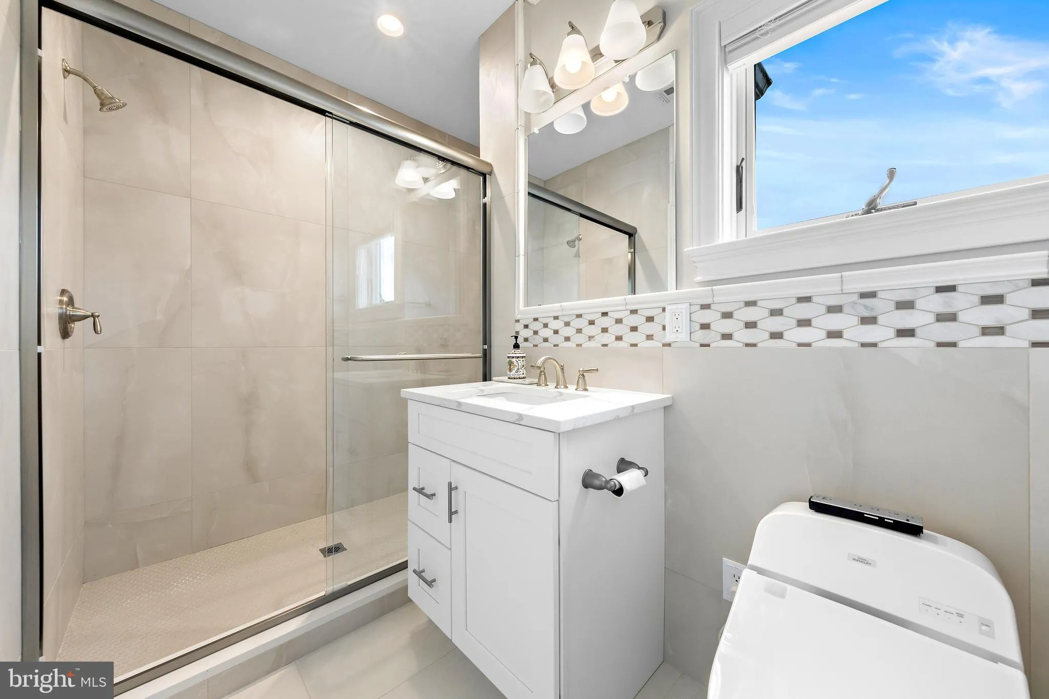 Long Beach Township, New Jersey 08008, United States, 7 Bedrooms Bedrooms, ,5 BathroomsBathrooms,Residential,Active,69941