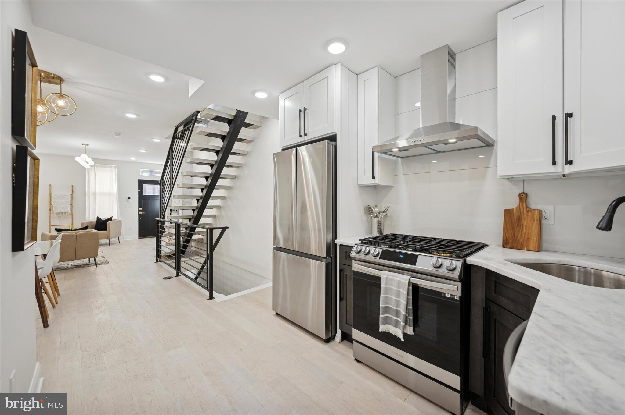 FRANCISVILLE - Residential