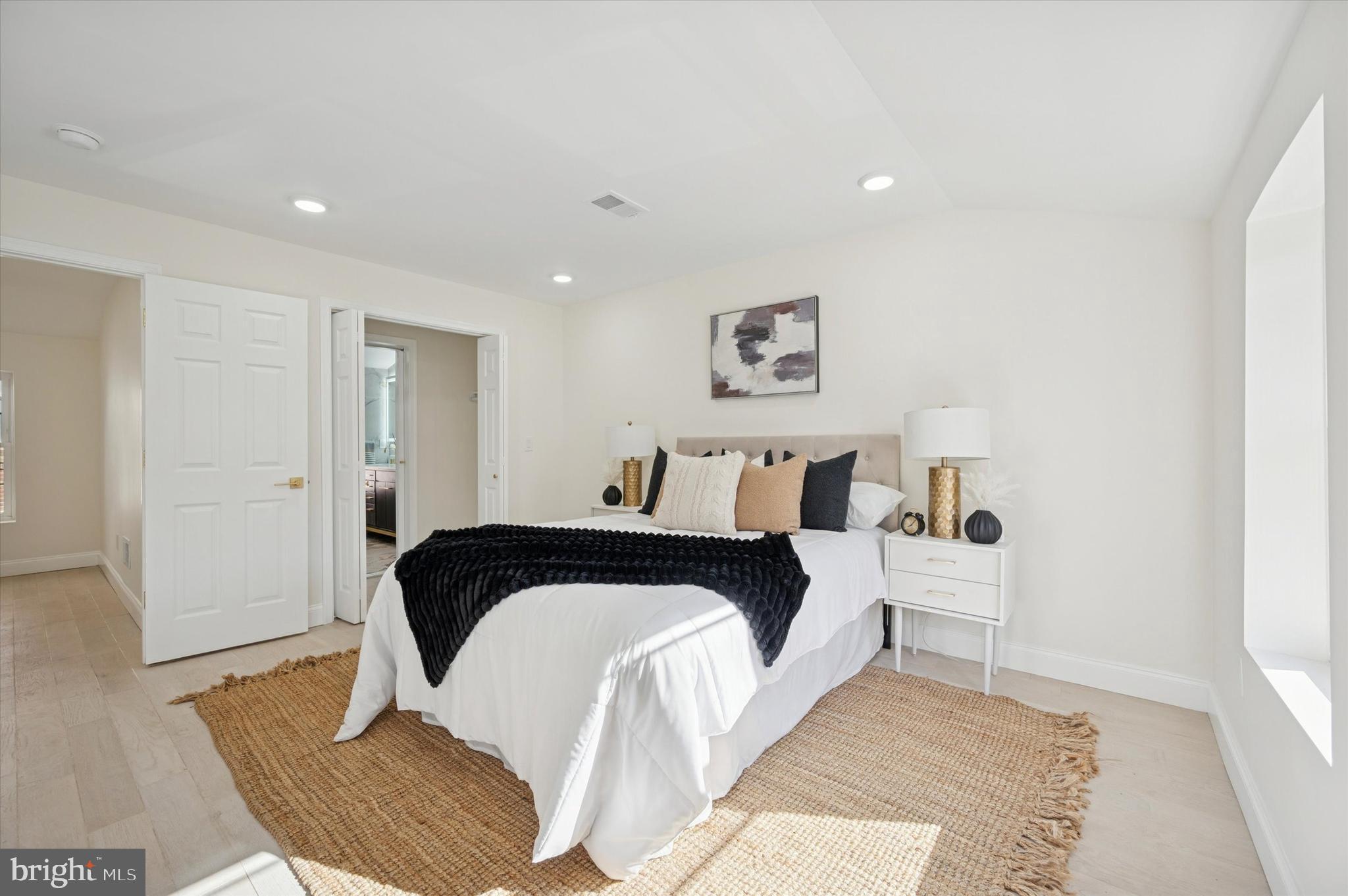 FRANCISVILLE - Residential