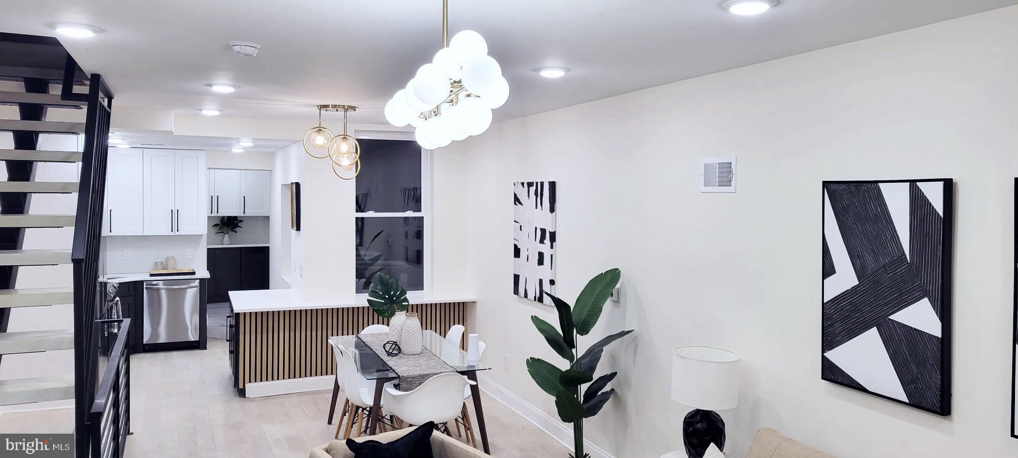 FRANCISVILLE - Residential