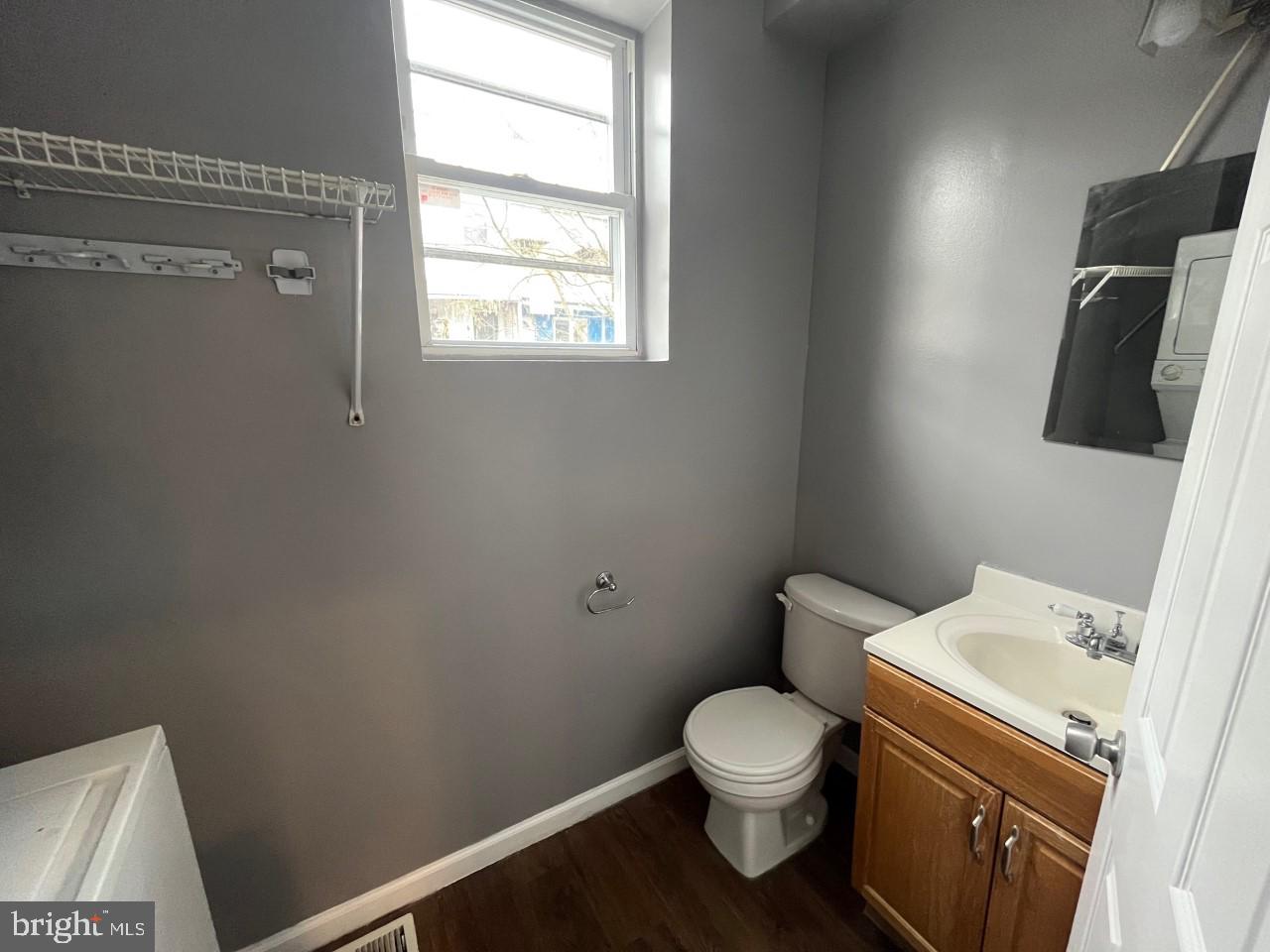 HARWOOD - Residential Lease