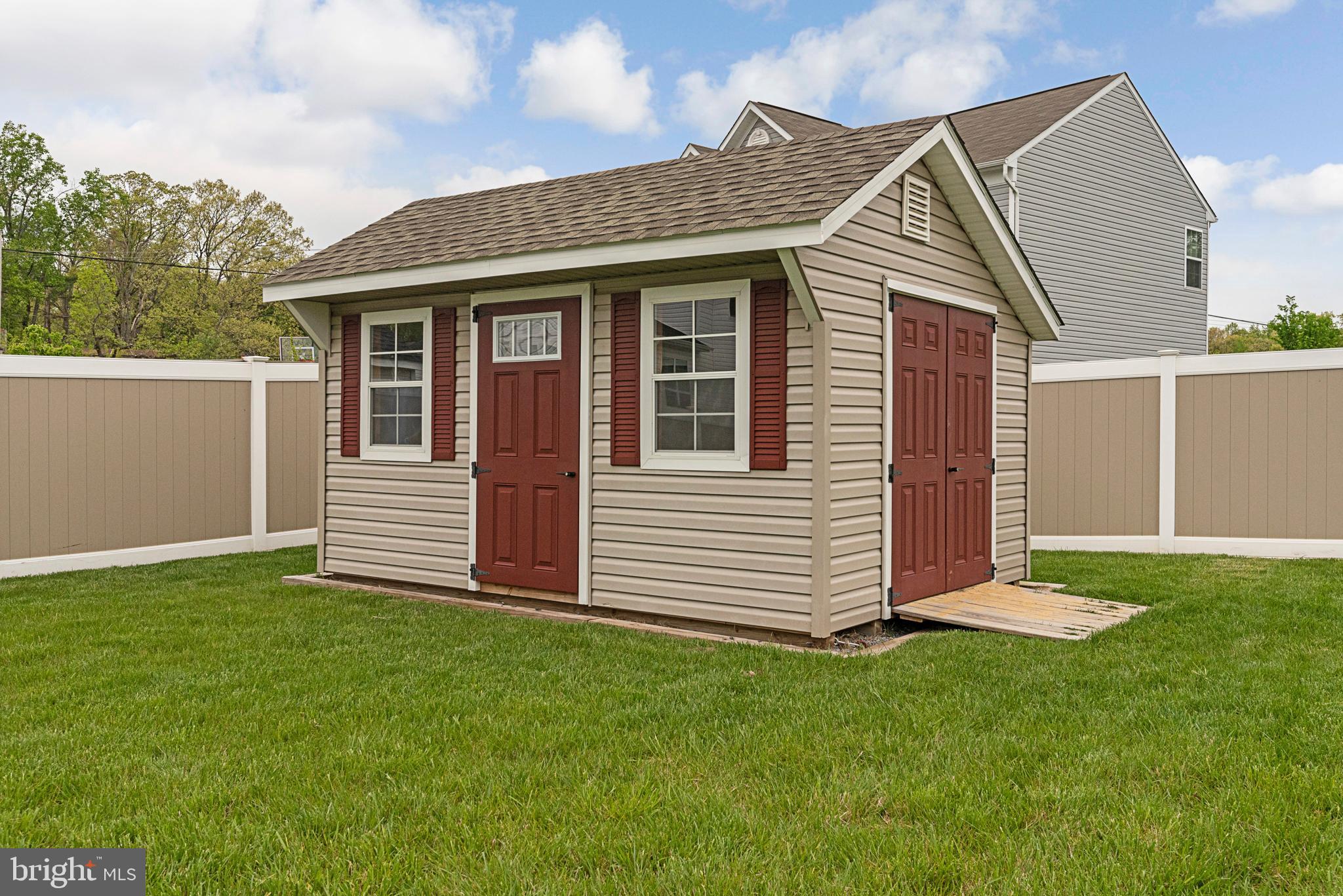 BROOKWOOD RUN - Residential