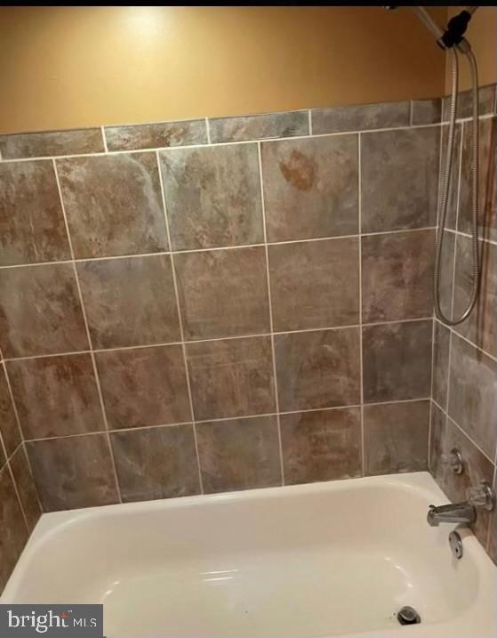 BEREA-BIDDLE STREET HISTORIC DISTRICT - Residential Lease