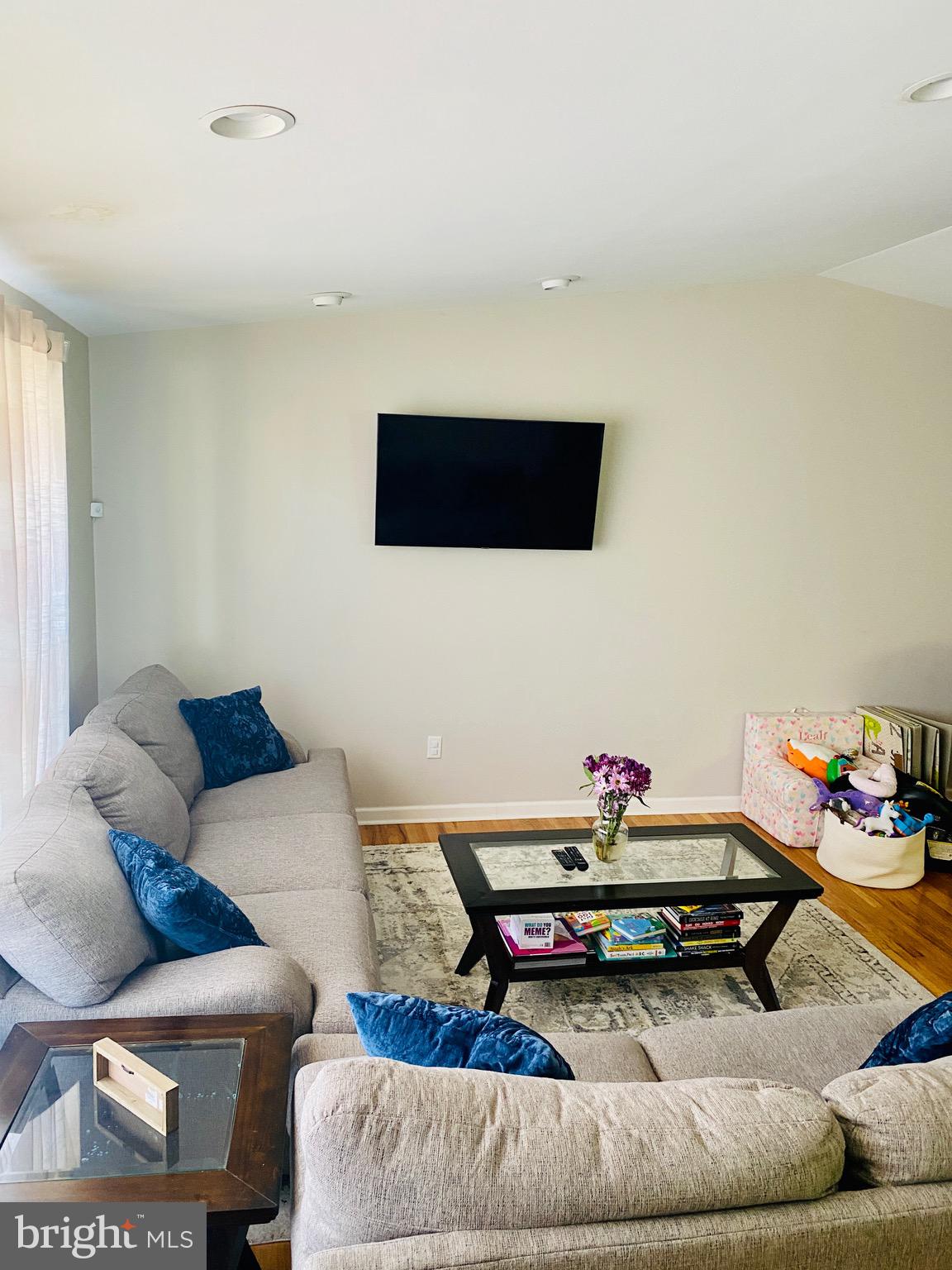 PENNYPACK - Residential Lease