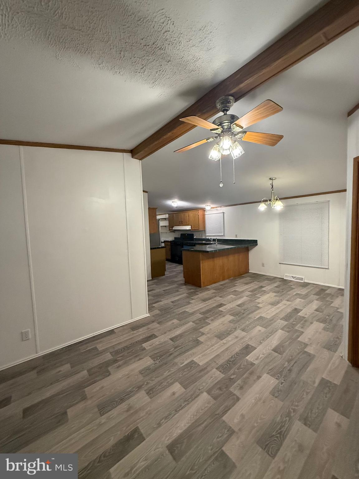 VALLEY VIEW MHP - Residential