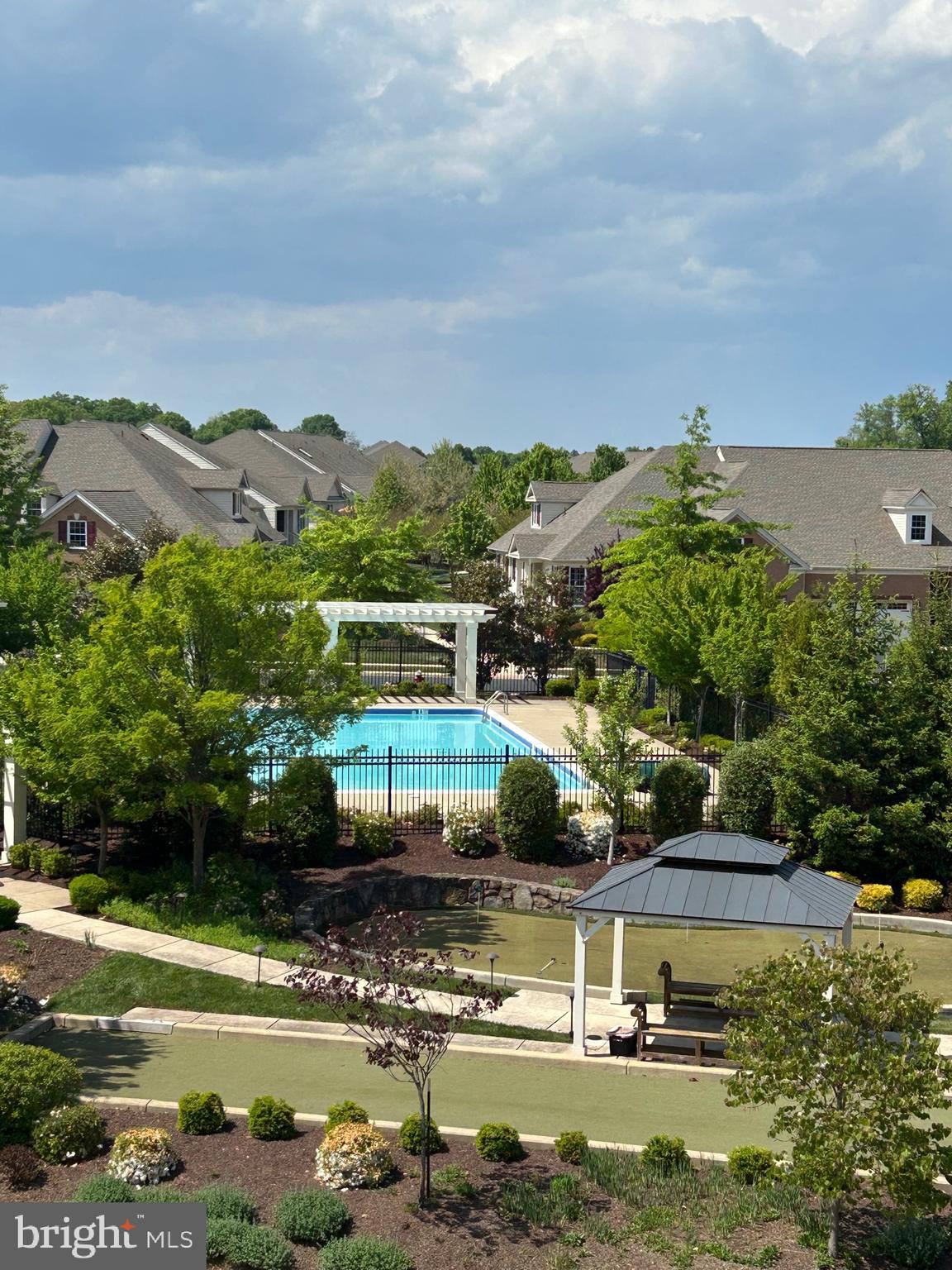 44605 YORK CREST TERRACE 300