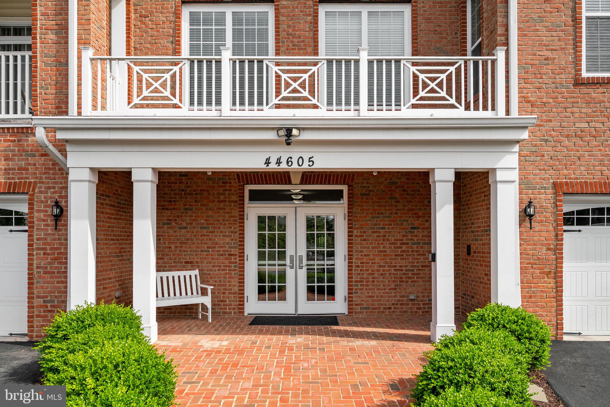 44605 YORK CREST TERRACE 300