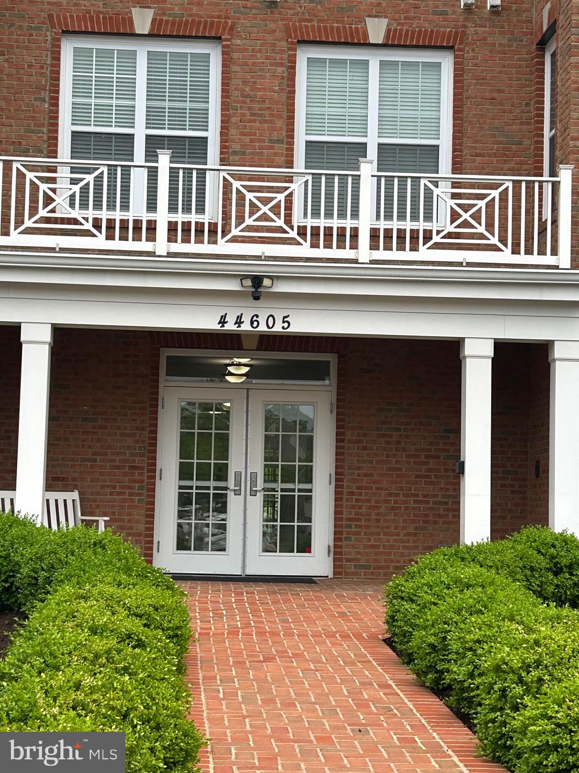 44605 YORK CREST TERRACE 300