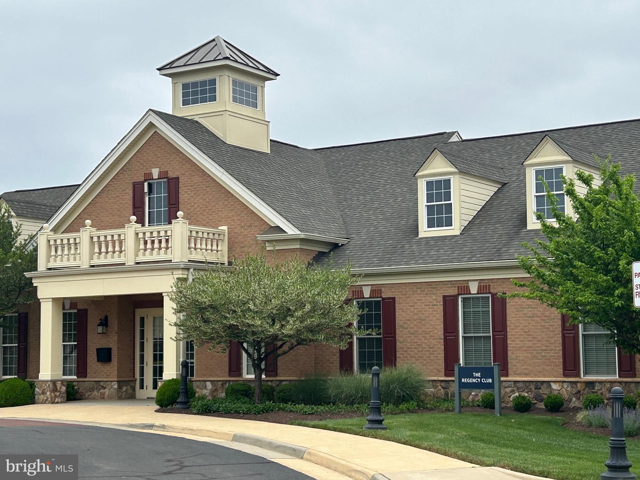 44605 YORK CREST TERRACE 300