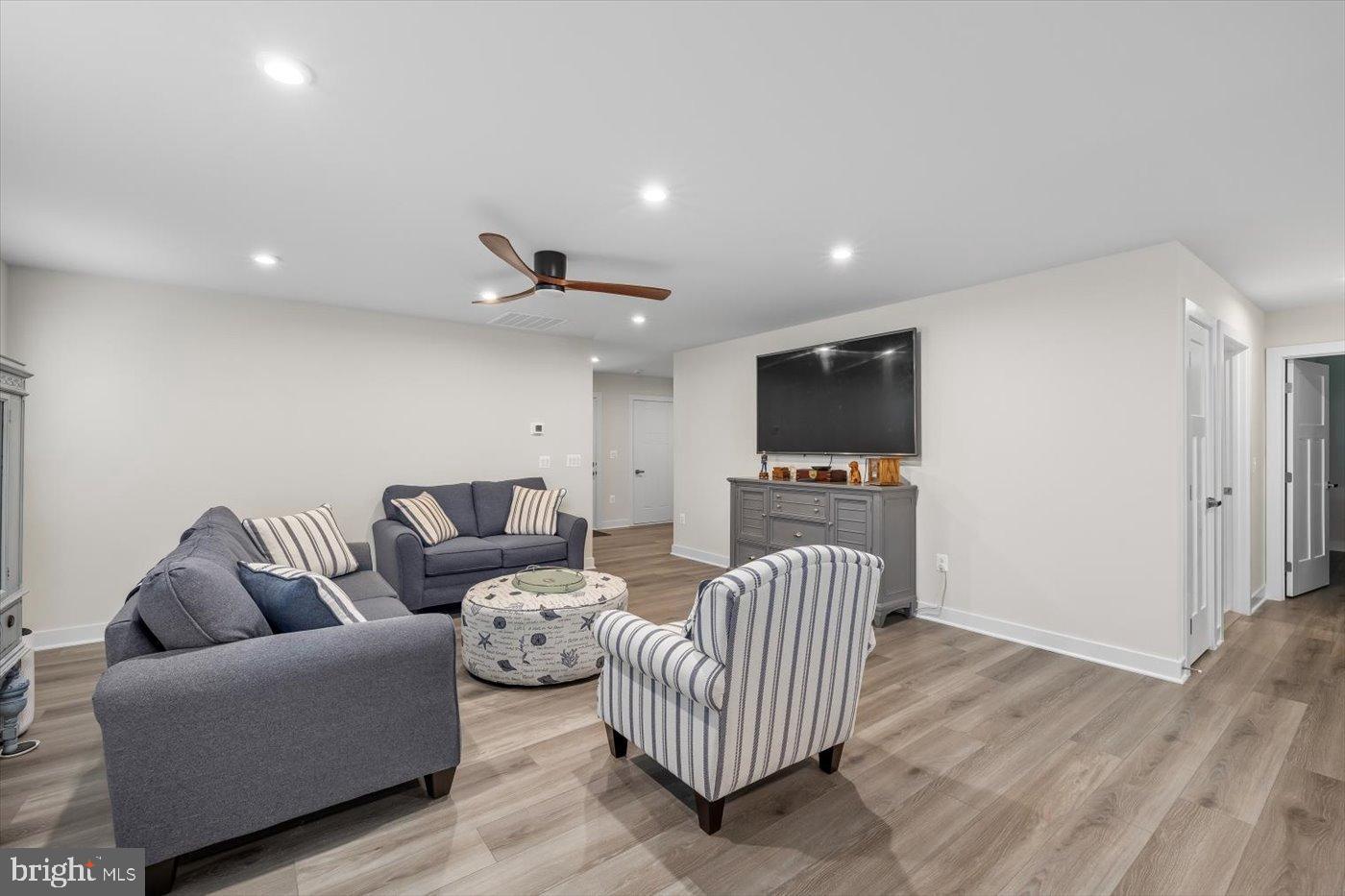 REGENCY AT CHANCELLORSVILLE NORTH - Residential