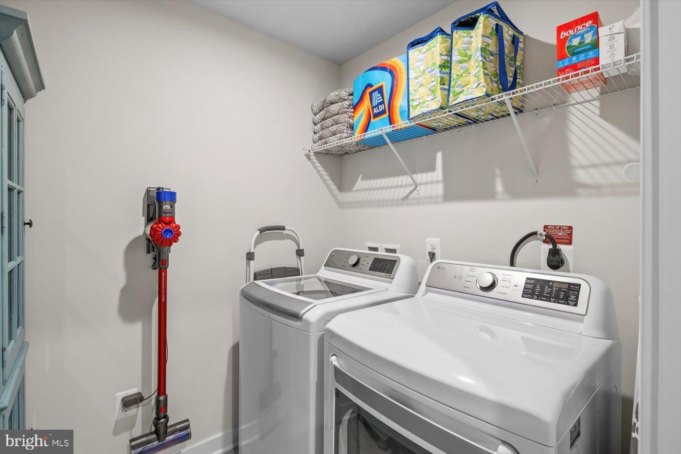 REGENCY AT CHANCELLORSVILLE NORTH - Residential