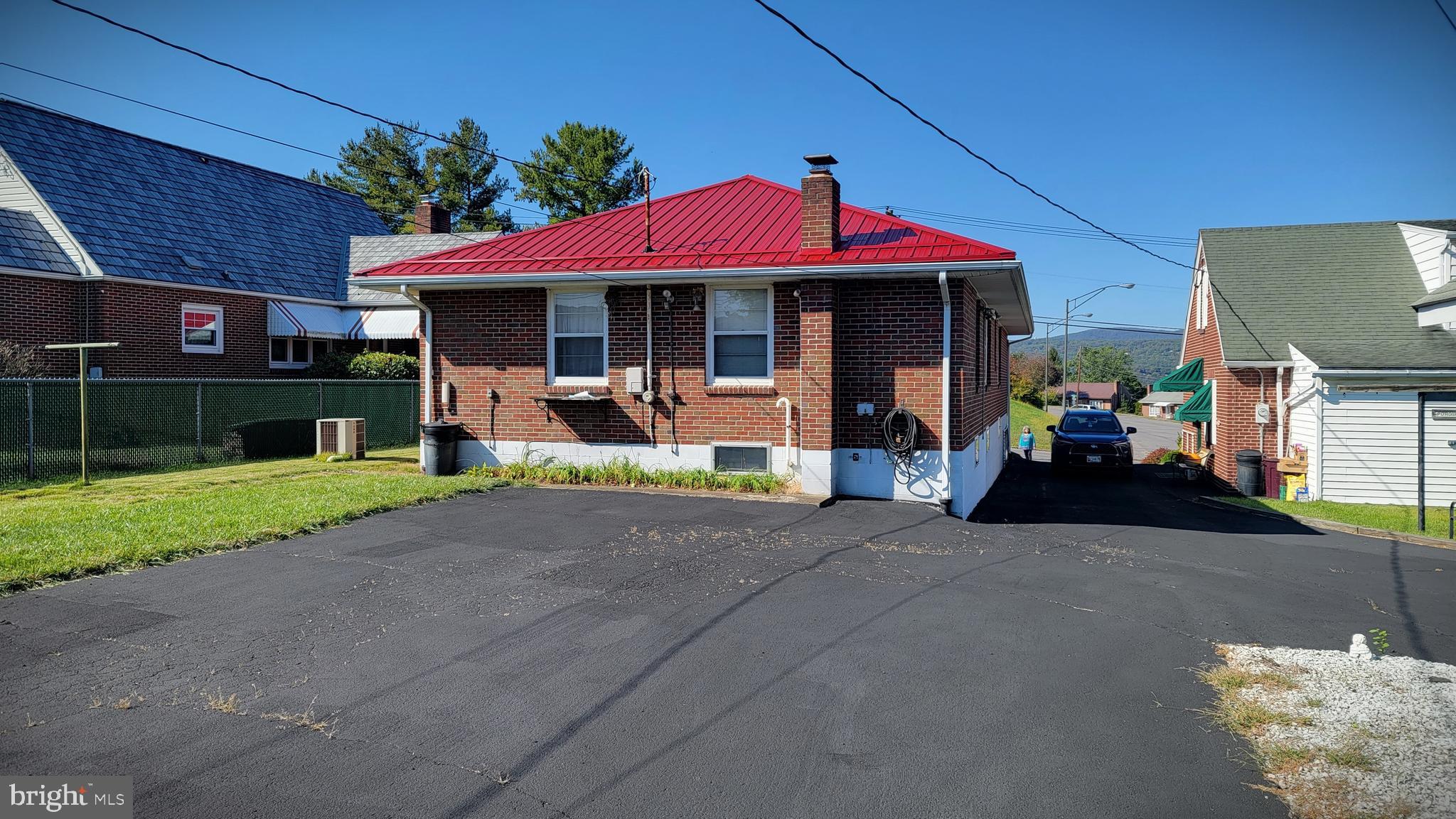 MAPLESIDE - Residential