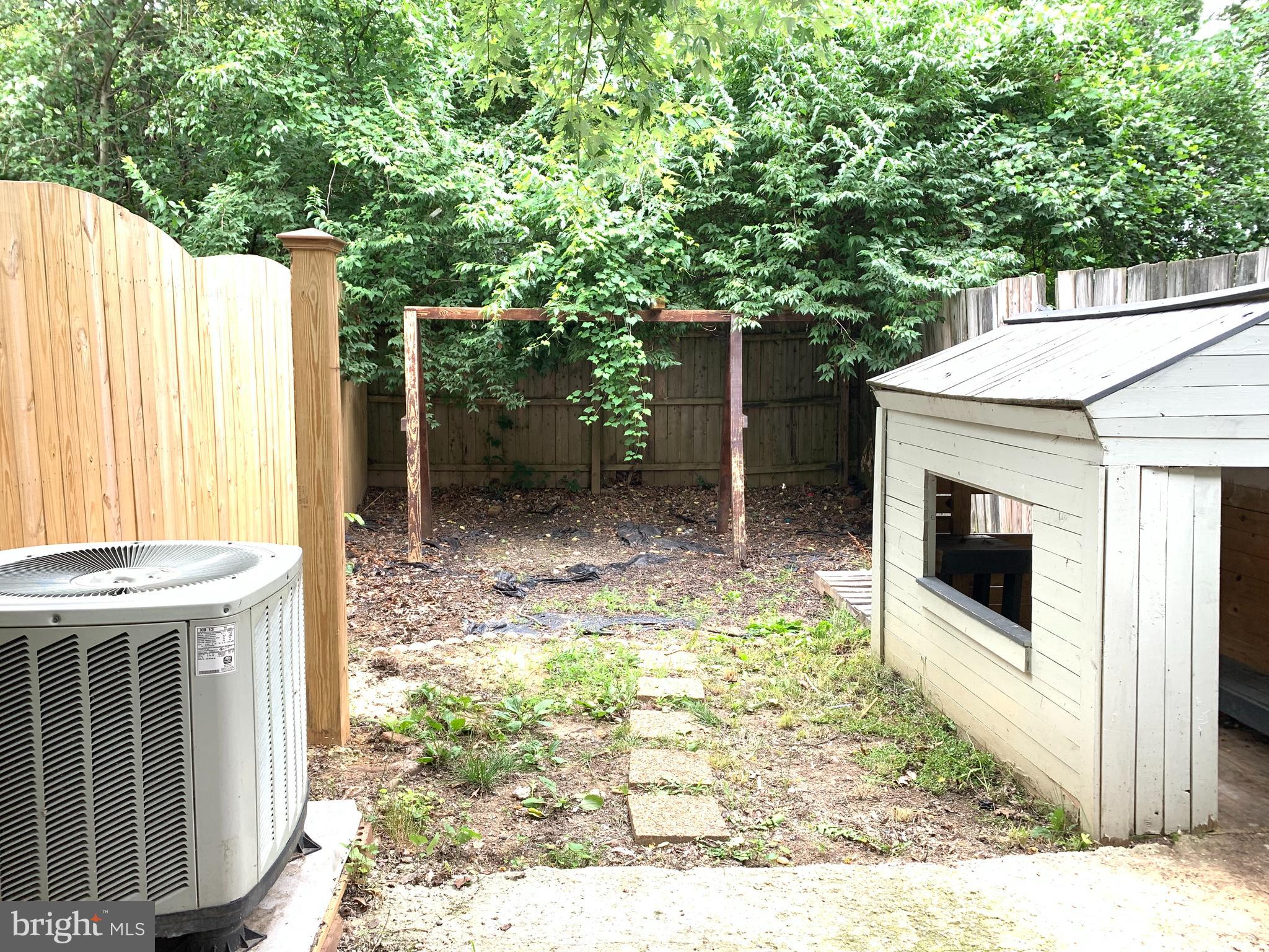 HERITAGE HILL CONDO - Residential