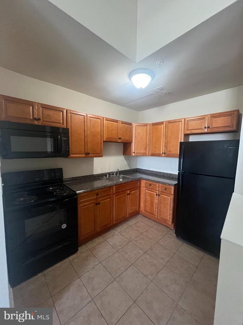 Condo For Rent - 317 North Avenue #110<br/> BALTIMORE, MD 21218