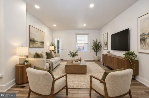 Townhouse For Sale - 236 Mill Street<br/> DARBY, PA 19023