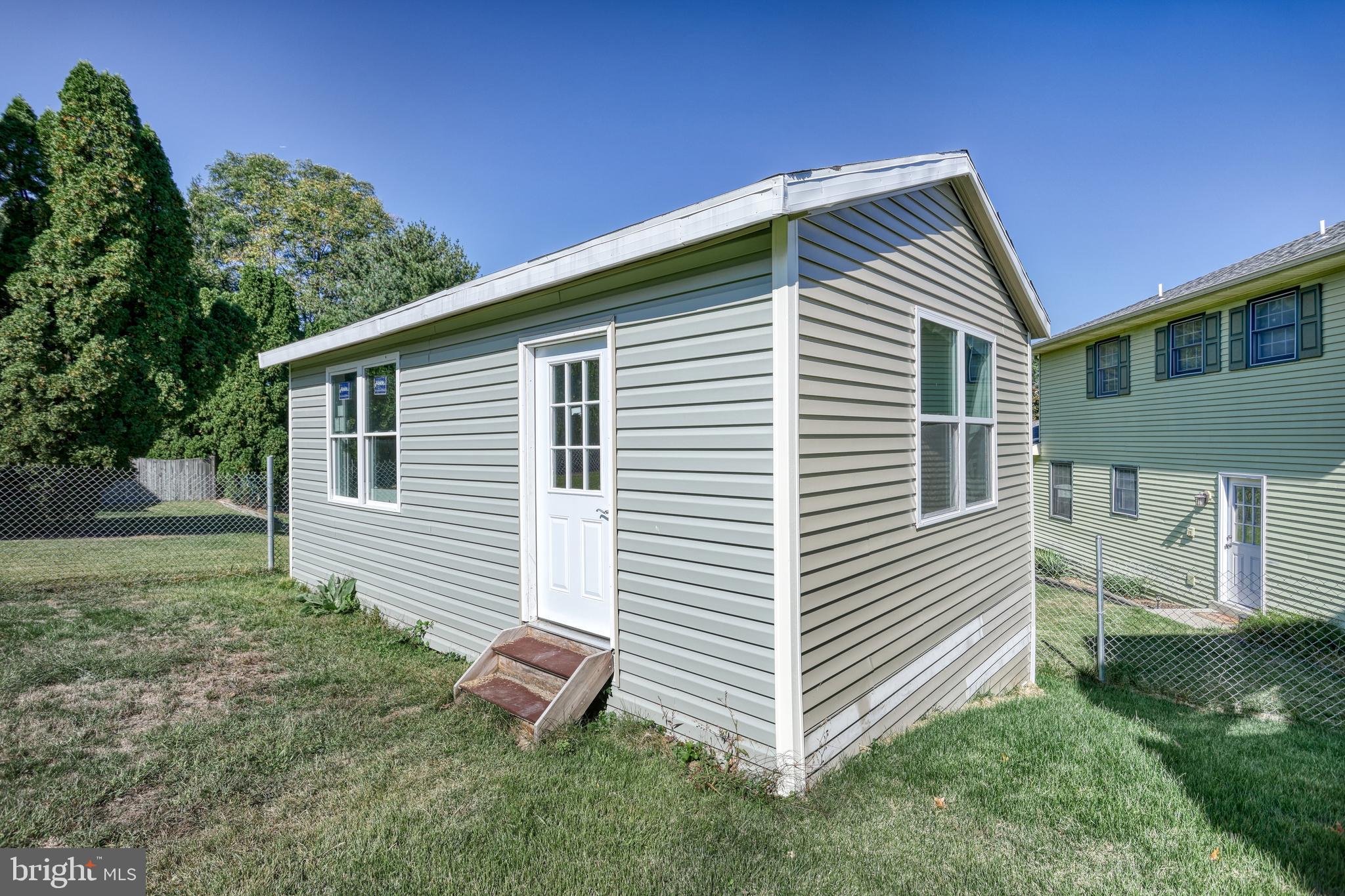 CHAMBERS HILL - Residential