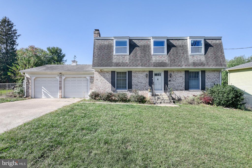 Photo of 641 S 61st Street, HARRISBURG, PA 17111 (MLS # PADA2050434)