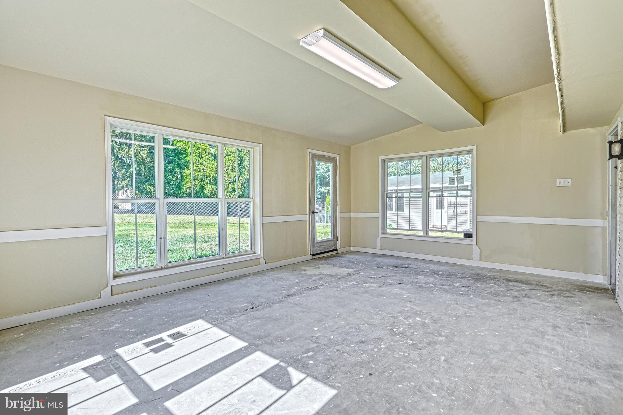 CHAMBERS HILL - Residential