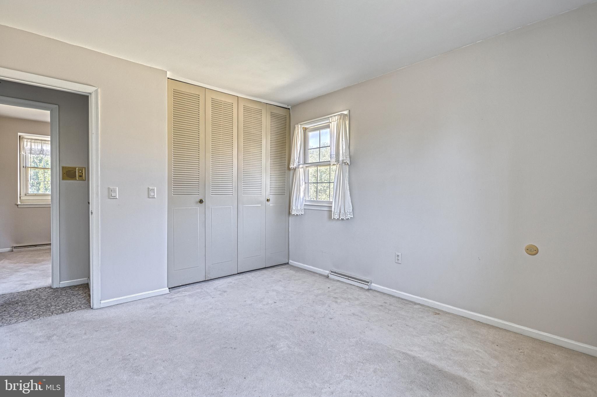 CHAMBERS HILL - Residential