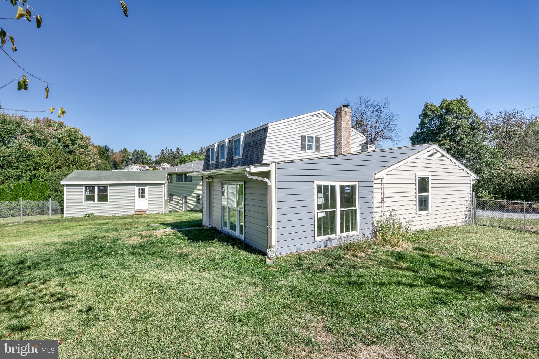 CHAMBERS HILL - Residential