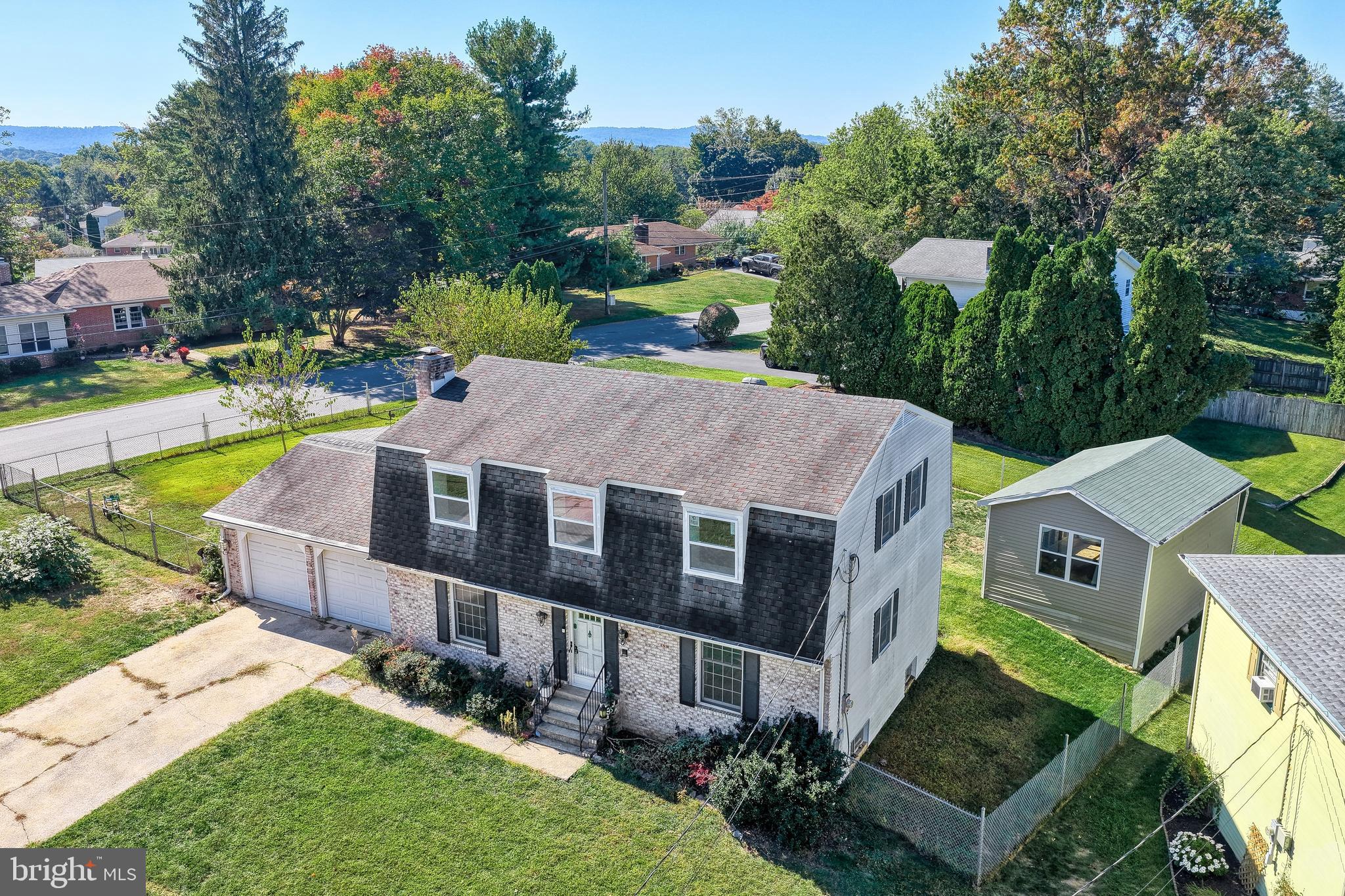 CHAMBERS HILL - Residential