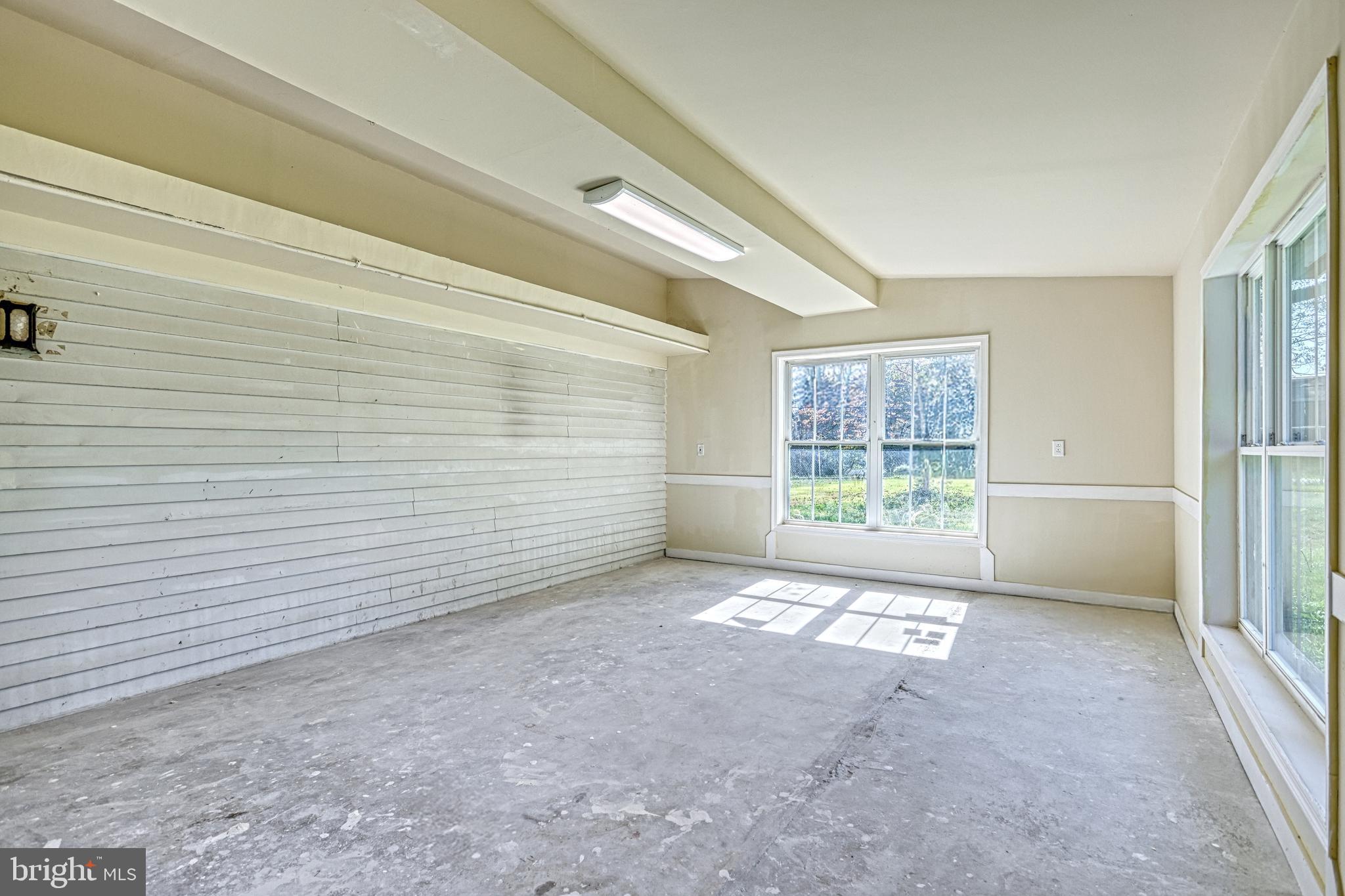 CHAMBERS HILL - Residential