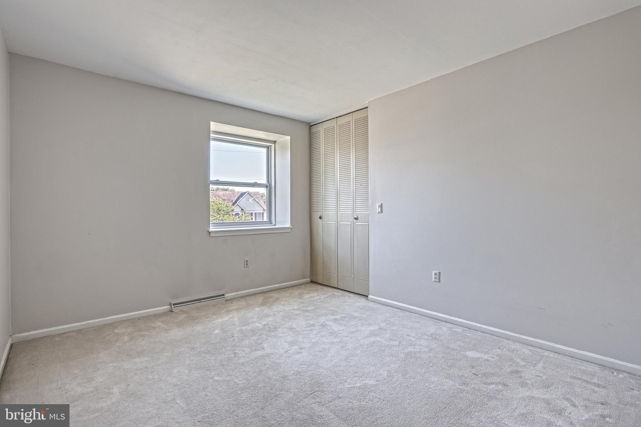 CHAMBERS HILL - Residential