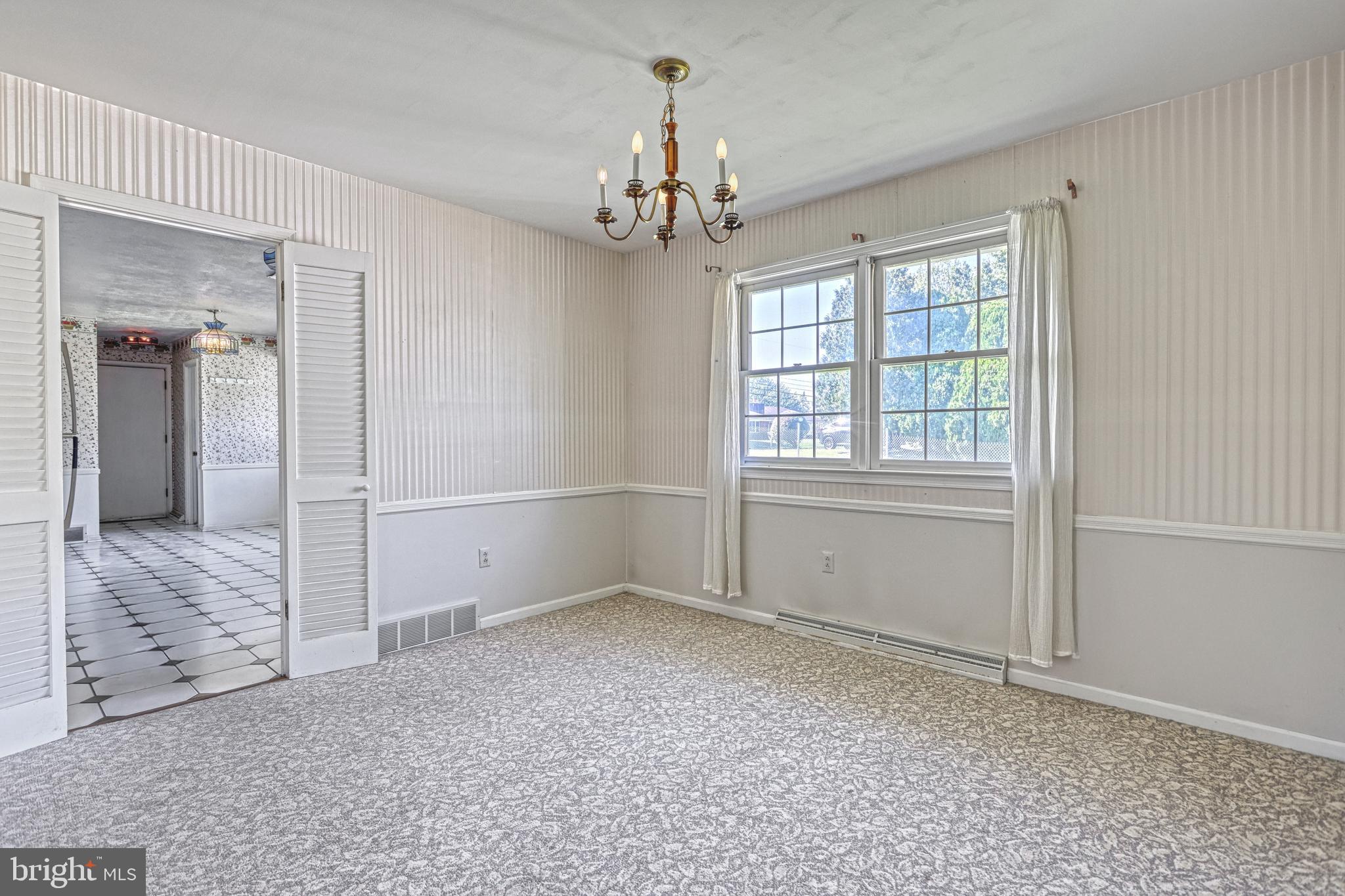 CHAMBERS HILL - Residential