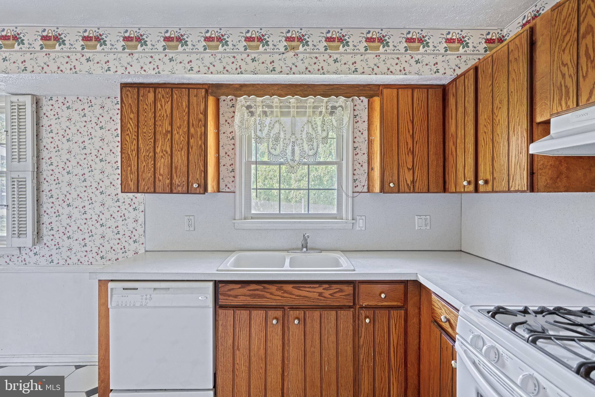 CHAMBERS HILL - Residential