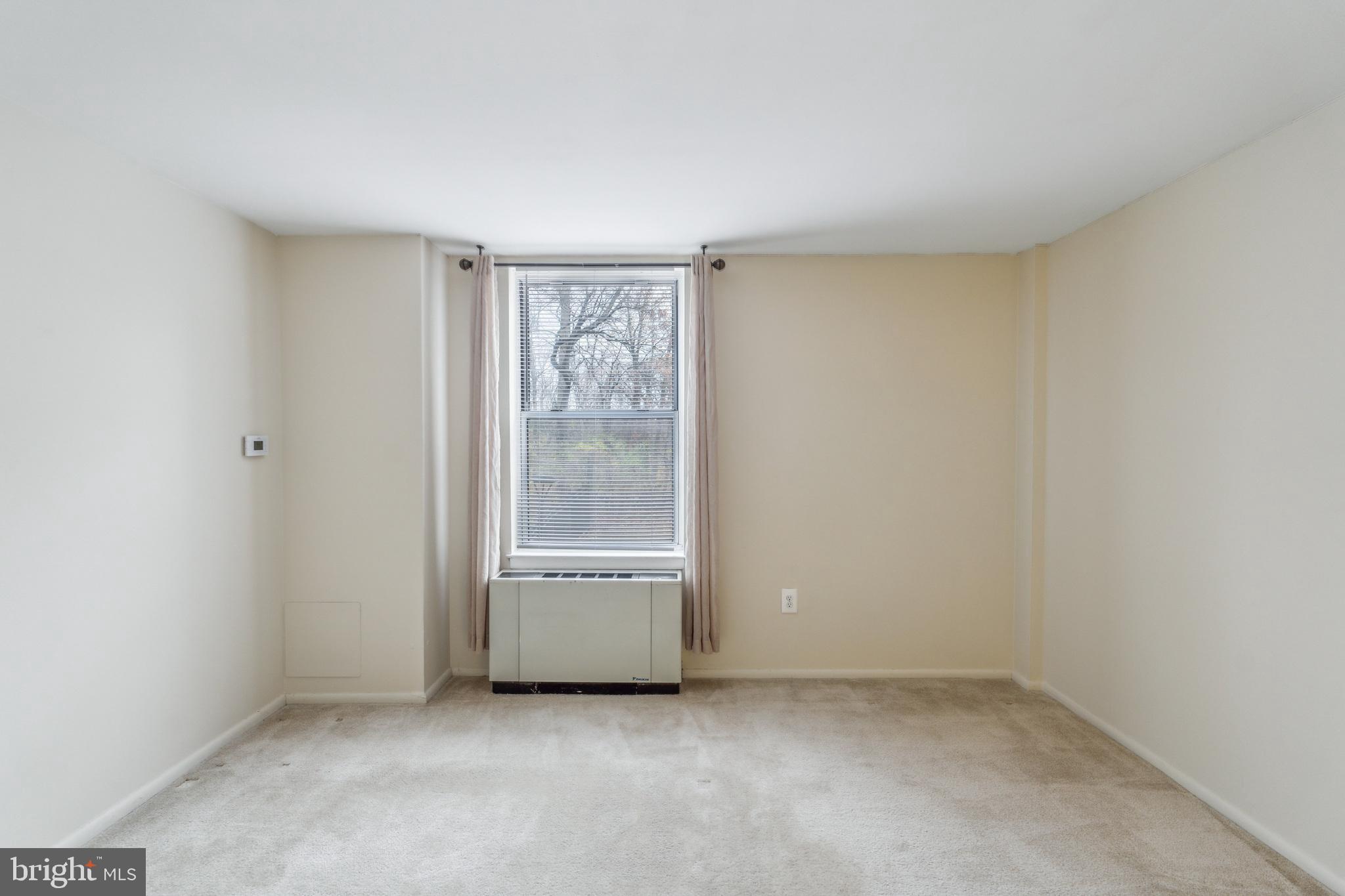 ROXBOROUGH - Residential Lease