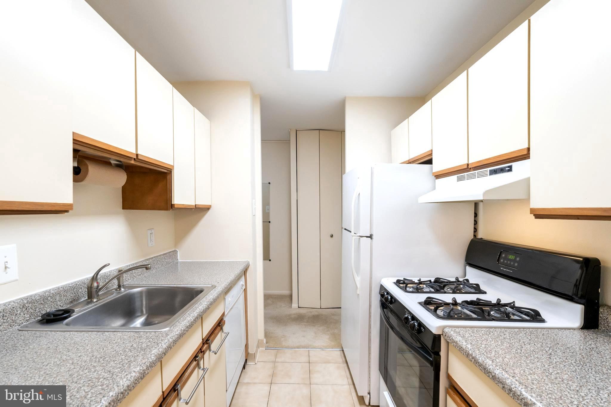 ROXBOROUGH - Residential Lease