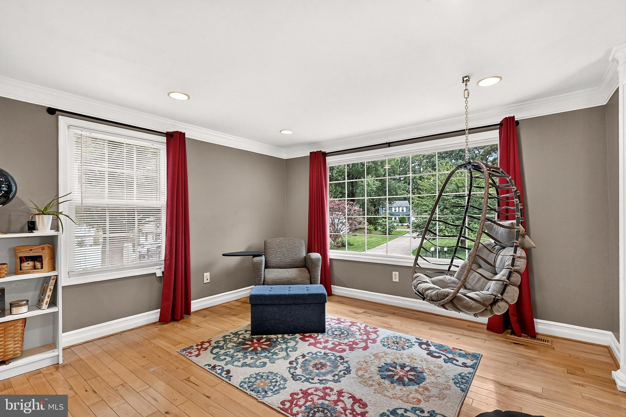 7920 FREEHOLLOW DRIVE